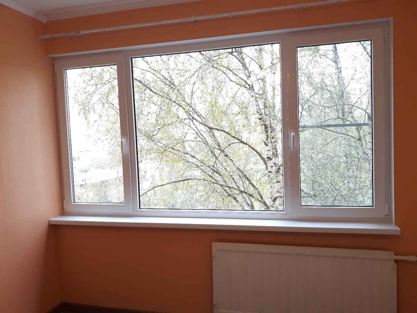 Окно Rehau в квартире - фото 1